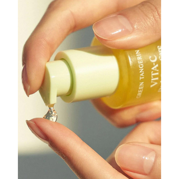 Green Tangerine Vita C Dark Spot Care Serum